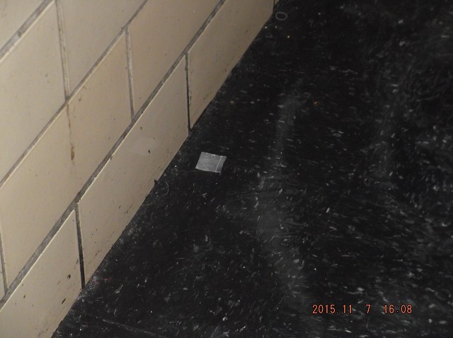 Apartment 2 F Crack Cocaine Consumed In Hallway!!