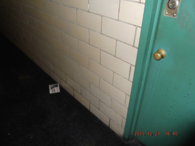 After 3 Days The Trash In The Wallway Remains!!