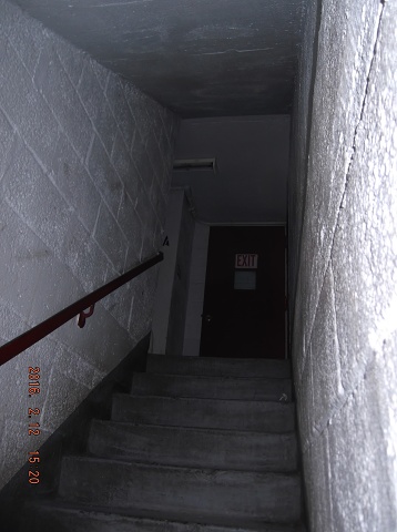 This Broken Light Has Not Been Fixed As Yet!!