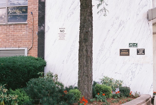 There's A Real Landlord At 700 Victoy Blvd. !! 