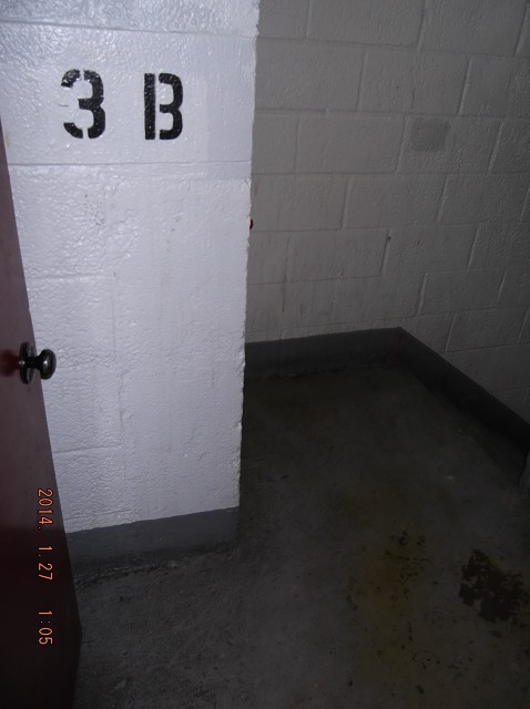 The Gangbangers 3B Stairwell Toilet!!